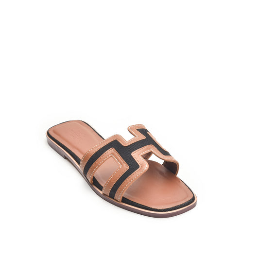 Women's Black & Tan Flat Slippers | 580L-C