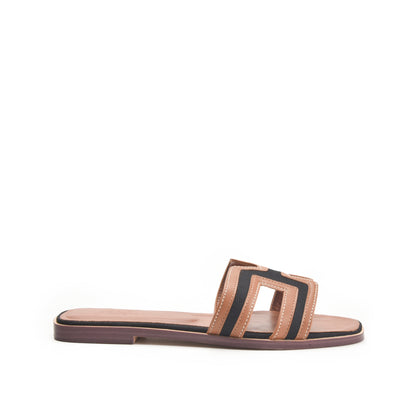 Women's Black & Tan Flat Slippers | 580L-C