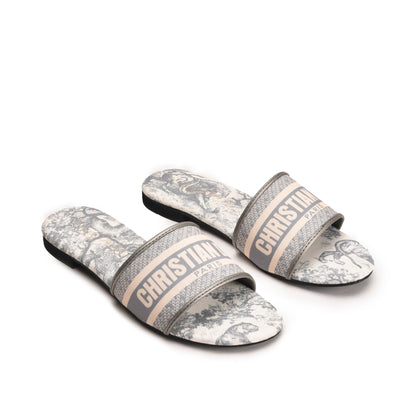 Stylish Grey Slip-On Slippers with Logo Strap Slippers| 597J-G